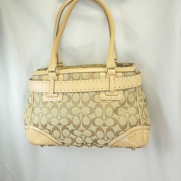 **SOLD** Coach Chelsea Optic Signature shoulder bag - Picture 3 of 10
